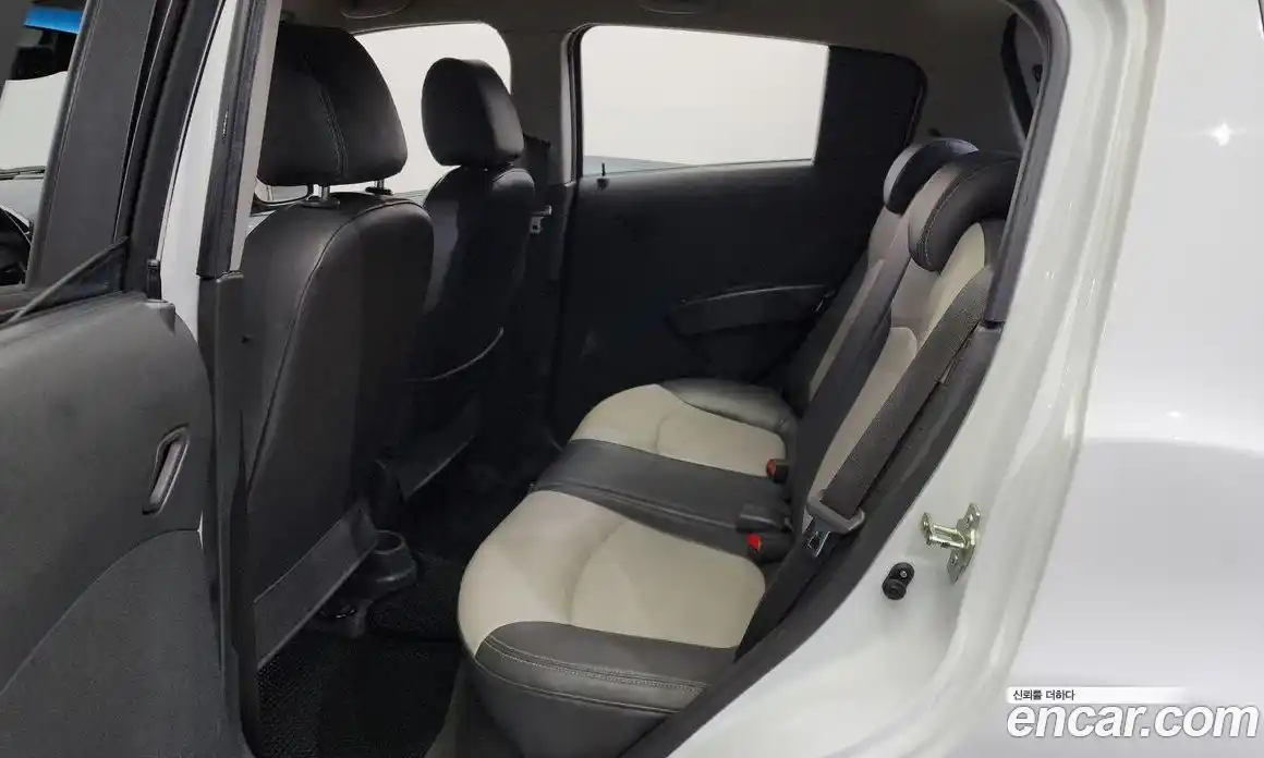 Chevrolet Matiz 2011 1.0 Автомат в Москве № 100255, фото 18