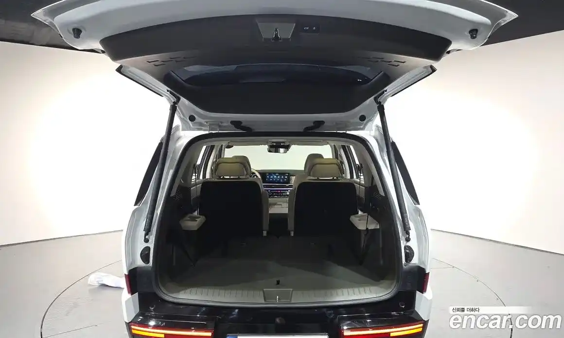 Hyundai Santa Fe 2024 1.6 Автомат в Москве № 112870, фото 11