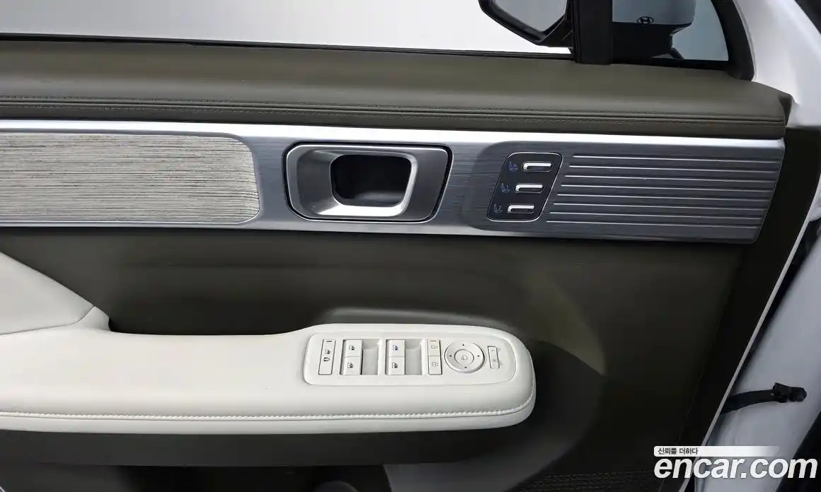 Hyundai Santa Fe 2024 1.6 Автомат в Москве № 112870, фото 3