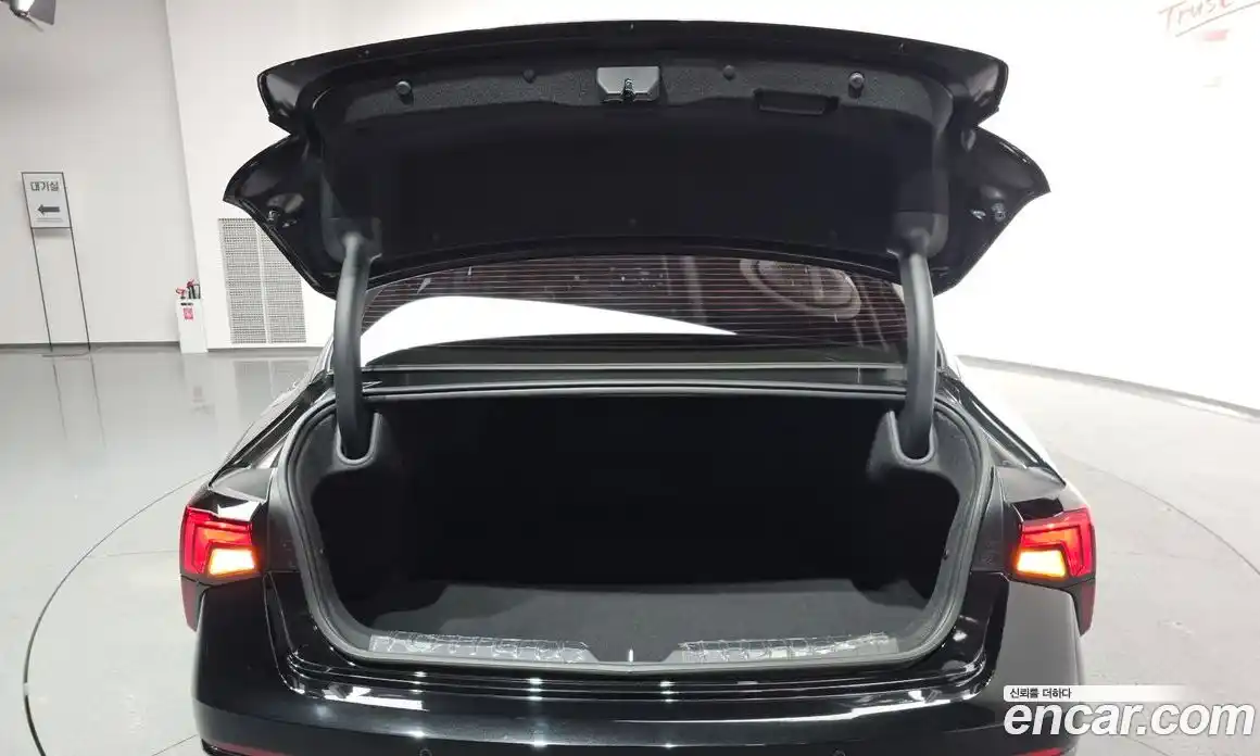 Kia K5 2024 2.0 Автомат в Москве № 114138, фото 16