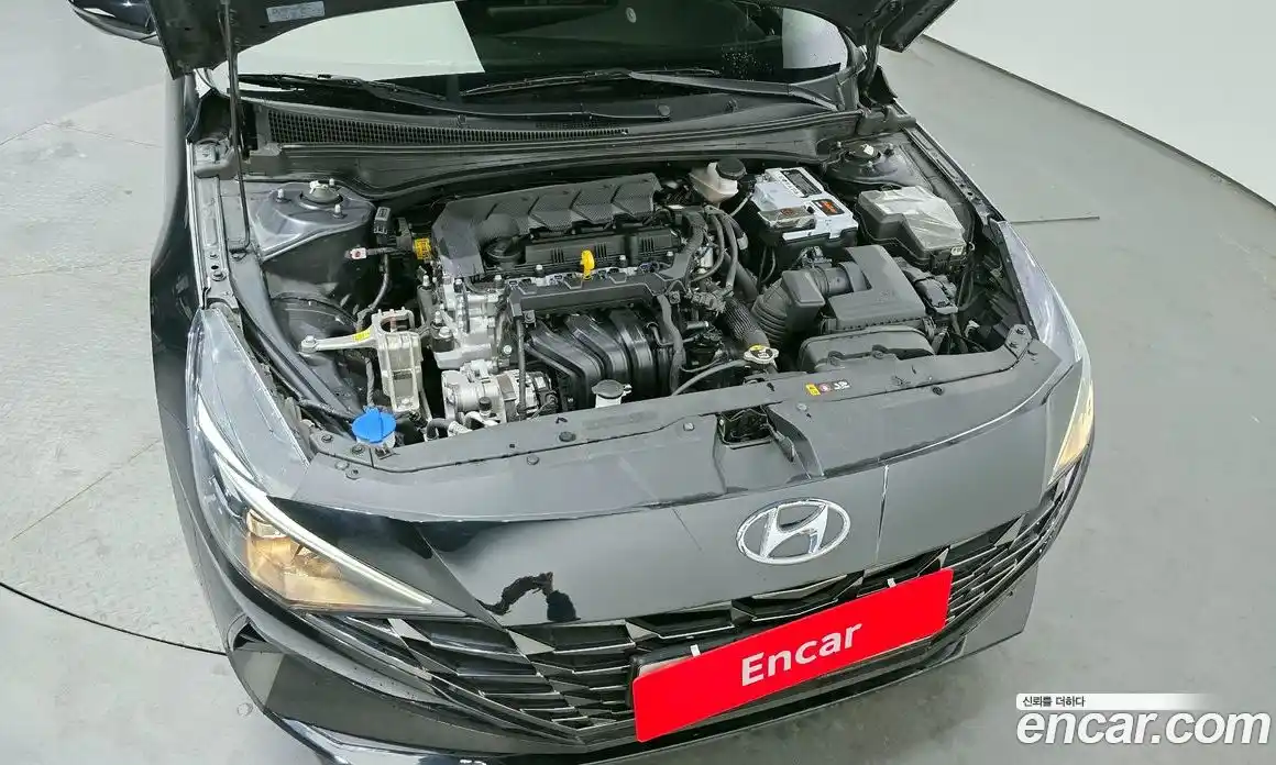 Hyundai Avante 2023 1.6 Автомат в Москве № 117770, фото 5