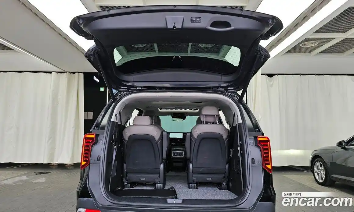 Kia Canival 2024 3.5 Автомат в Москве № 118587, фото 4