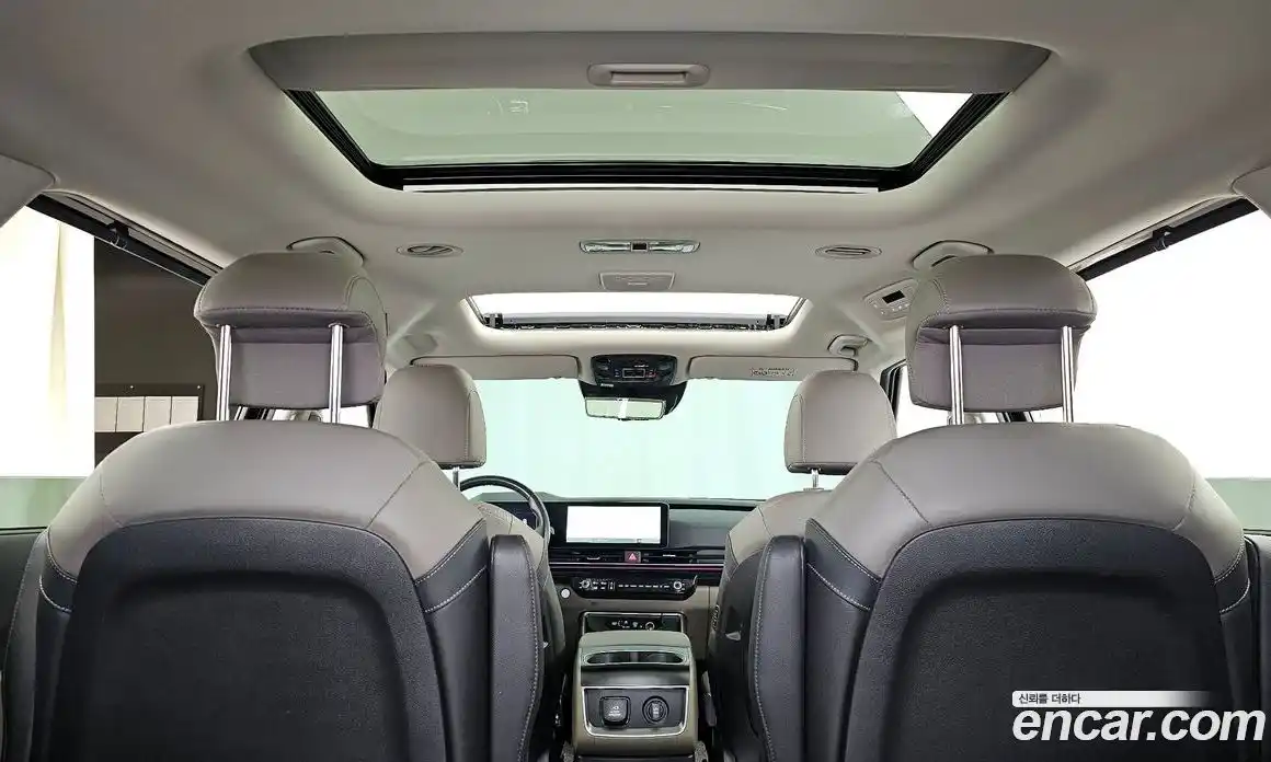 Kia Canival 2024 3.5 Автомат в Москве № 118587, фото 9