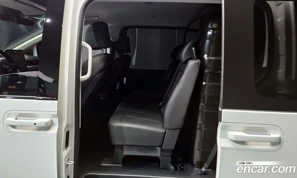 Hyundai Staria 2025 3.5 Автомат в Москве № 119331, фото 16