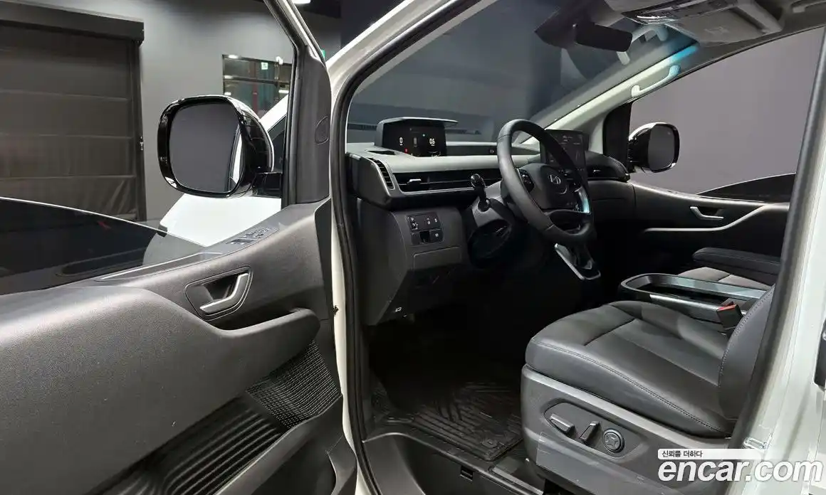 Hyundai Staria 2025 3.5 Автомат в Москве № 119331, фото 20