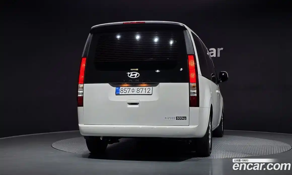 Hyundai Staria 2025 3.5 Автомат в Москве № 119331, фото 2