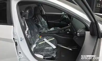 Hyundai Avante 2024 1.6 Автомат в Москве № 11984, миниатюра 7