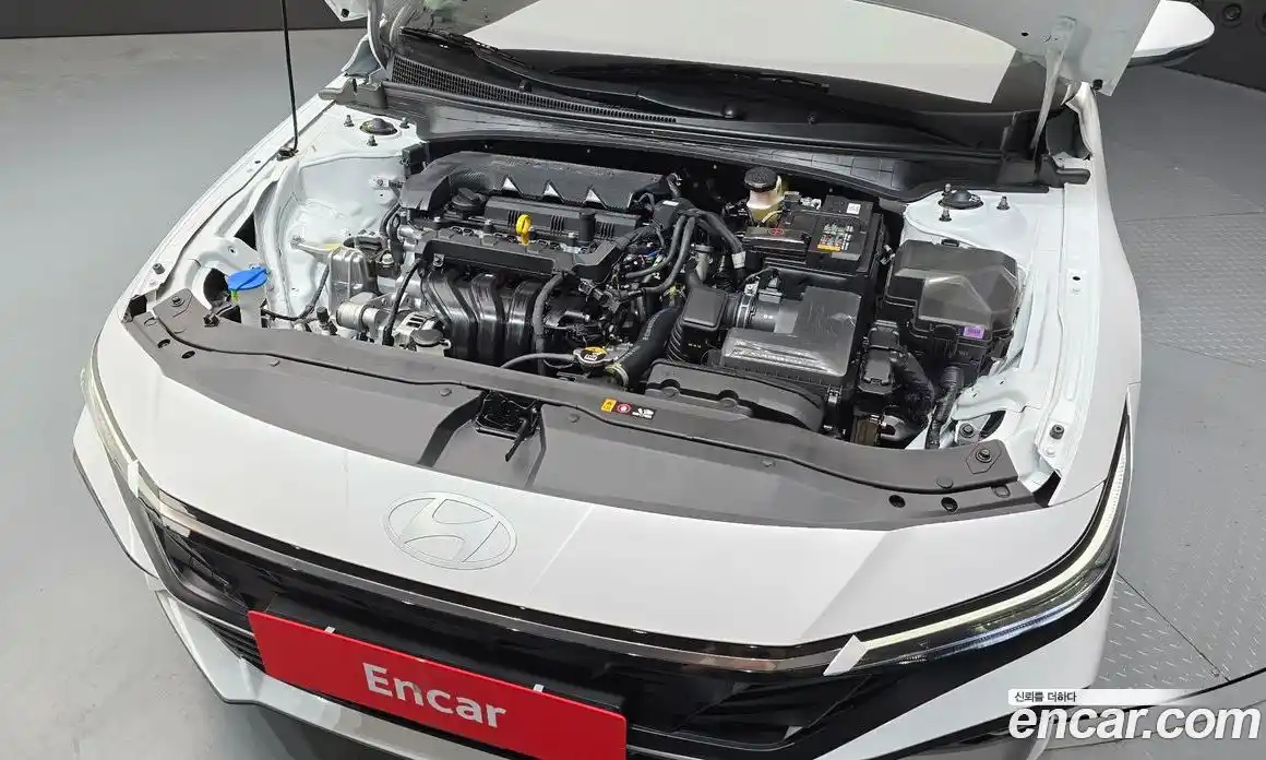 Hyundai Avante 2024 1.6 Автомат в Москве № 11984, фото 8