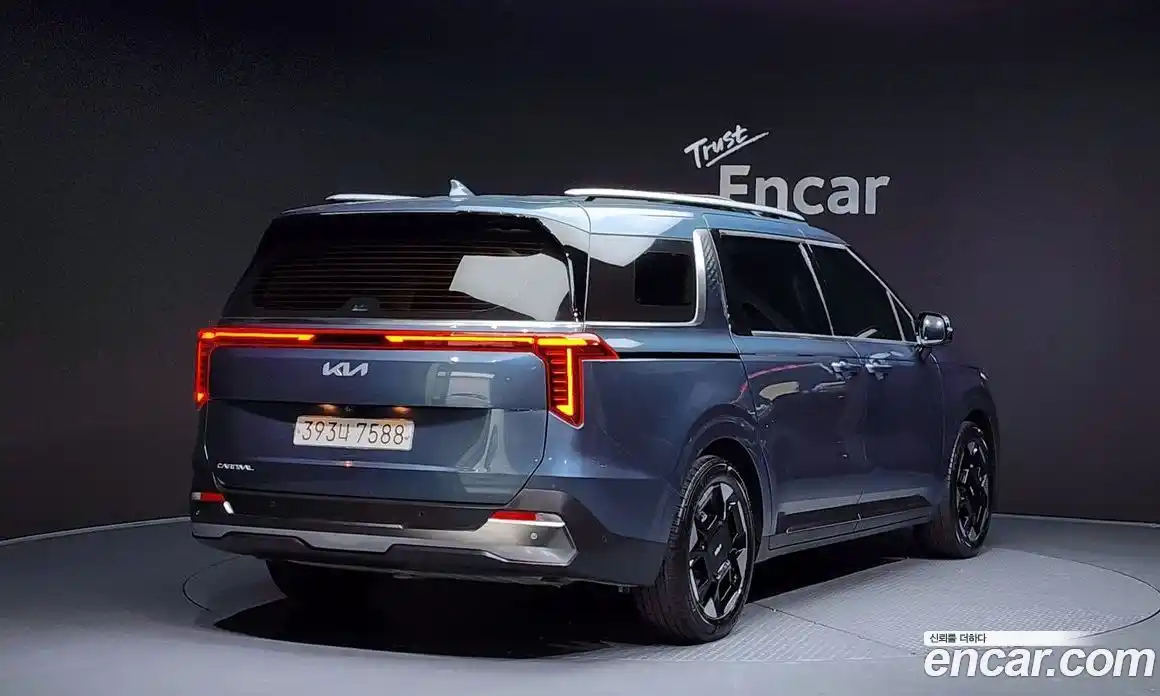 Kia Canival 2024 2.2 Автомат в Москве № 121495, фото 9