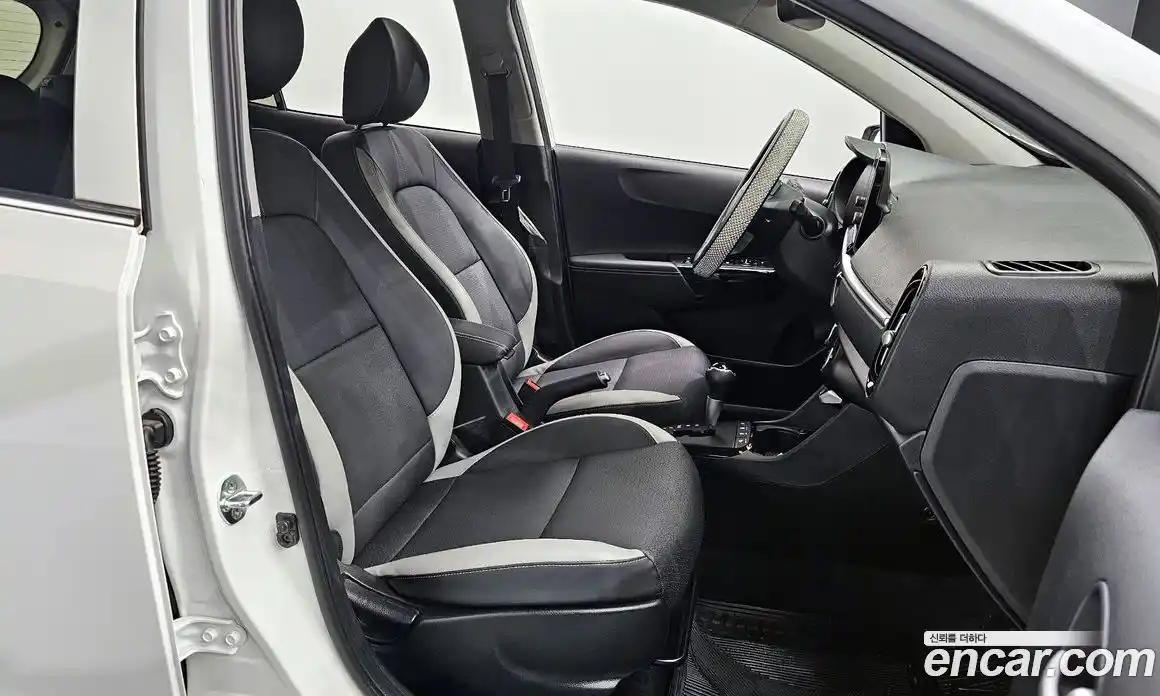 Kia Morning 2023 1.0 Автомат в Москве № 127856, фото 16