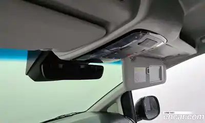 Hyundai Staria, 2025