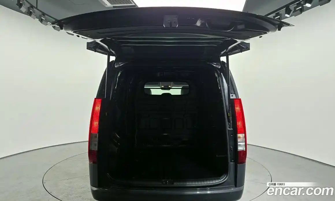 Hyundai Staria 2025 1.6 Автомат в Москве № 130551, фото 5