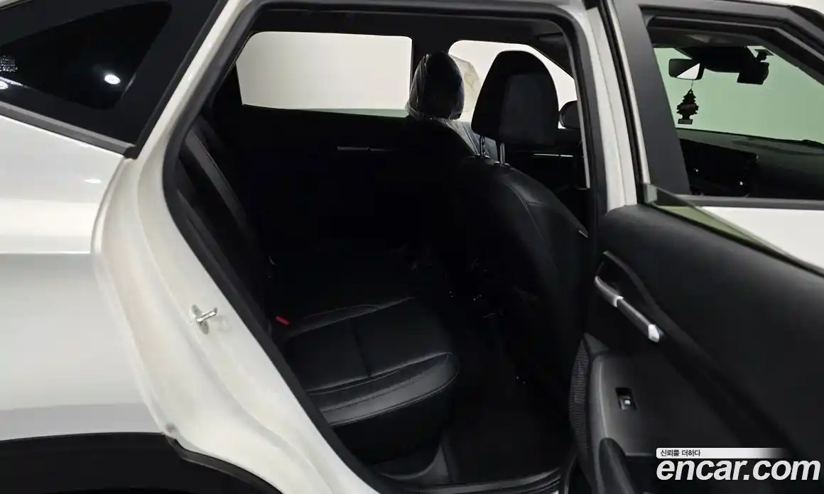 Kia Seltos 2023 1.6 Автомат в Москве № 132261, фото 17