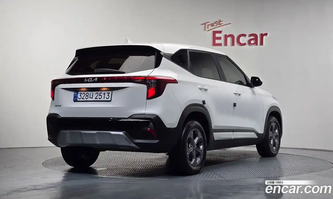 Kia Seltos 2023 1.6 Автомат в Москве № 132261, фото 10