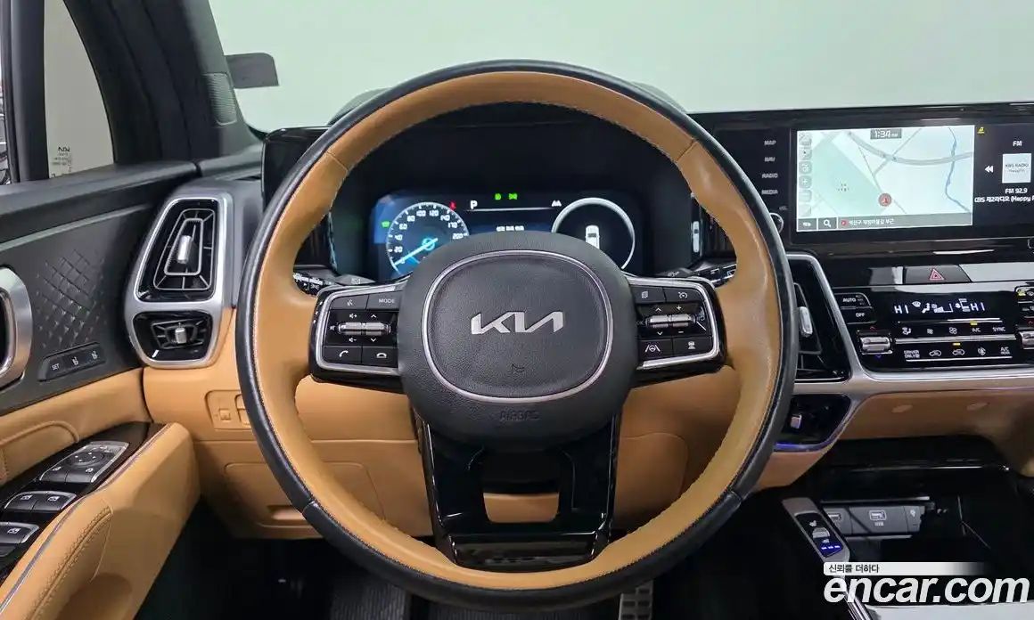 Kia Sorento 2023 1.6 Автомат в Москве № 133500, фото 8