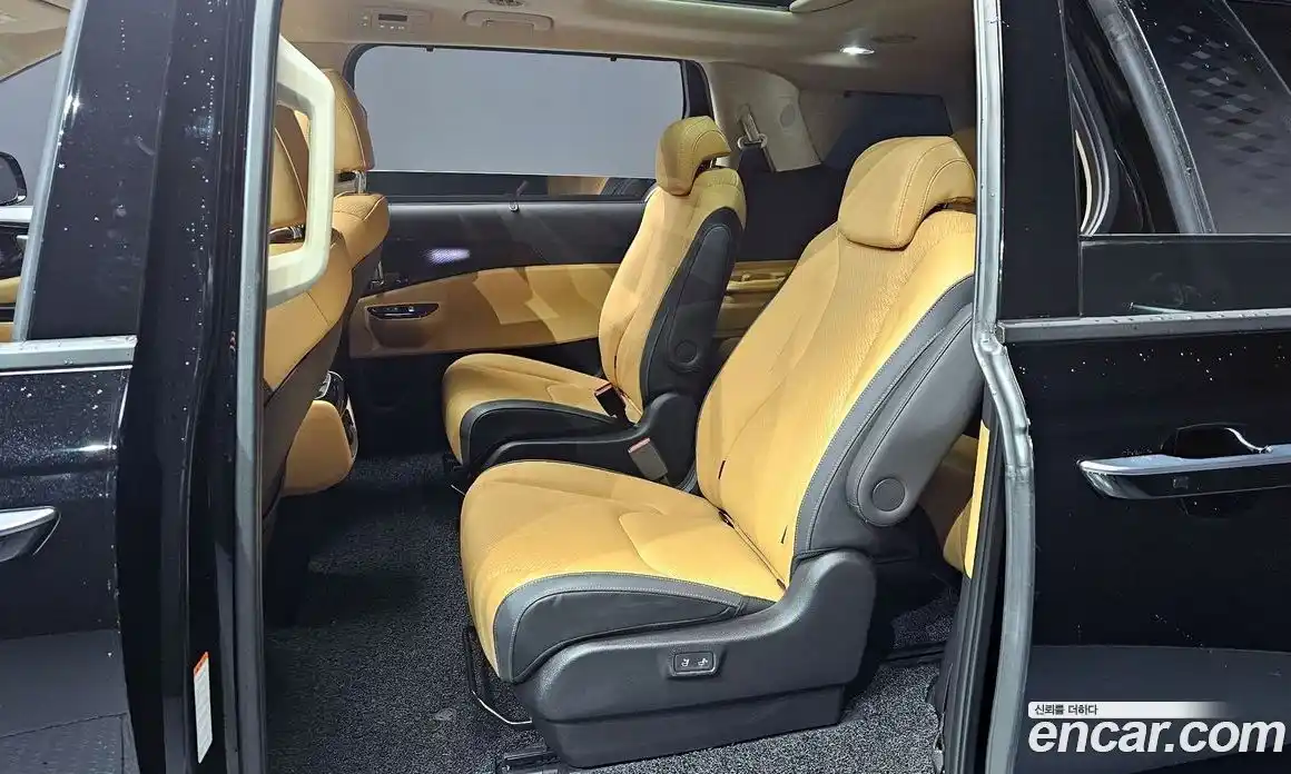 Kia Canival 2023 2.2 Автомат в Москве № 134164, фото 18