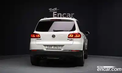 Volkswagen Tiguan 2014 2.0 Автомат в Москве № 134929, миниатюра 11