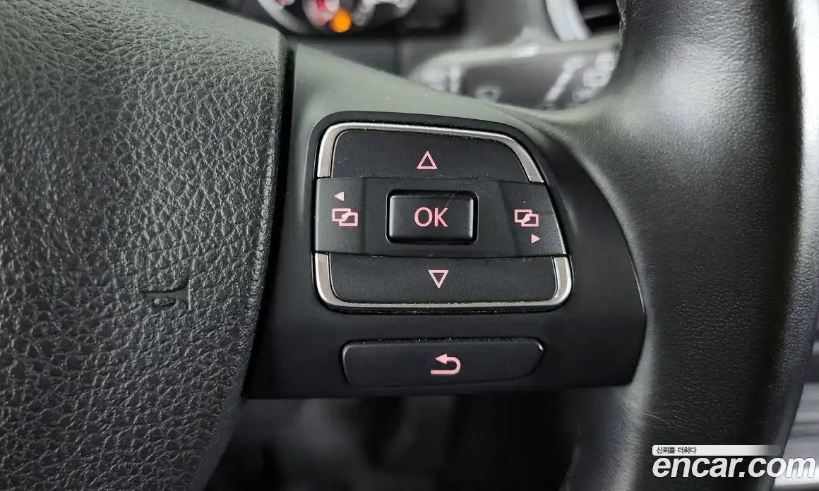 Volkswagen Tiguan 2014 2.0 Автомат в Москве № 134929, фото 18