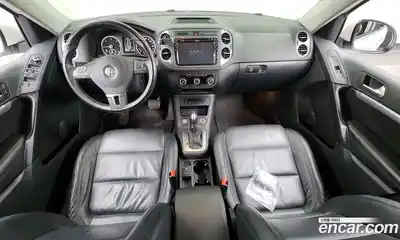 Volkswagen Tiguan 2014 2.0 Автомат в Москве № 134929, миниатюра 2