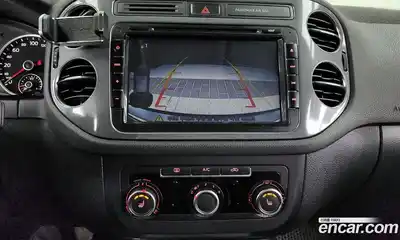 Volkswagen Tiguan 2014 2.0 Автомат в Москве № 134929, миниатюра 9