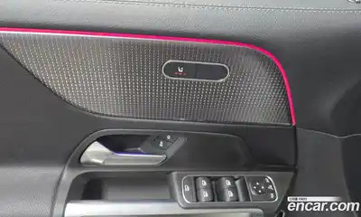 Mercedes-Benz GLB-Class 2022 1.9 Автомат в Москве № 138147, миниатюра 10