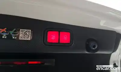 Mercedes-Benz E-Class, 2023