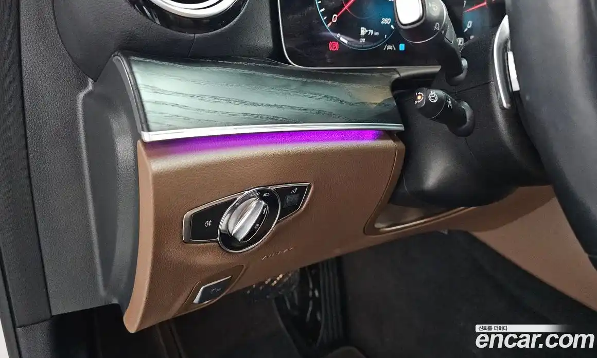 Mercedes-Benz E-Class 2023 2.0 Автомат в Москве № 138892, фото 20