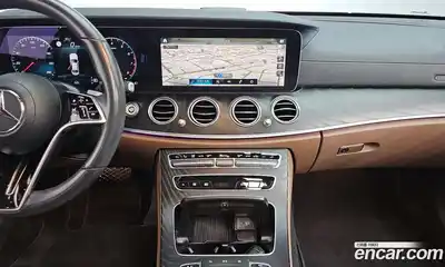 Mercedes-Benz E-Class 2023 2.0 Автомат в Москве № 138892, миниатюра 6