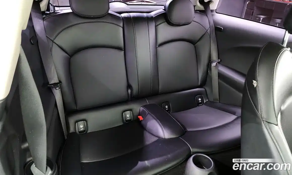 Mini Cooper 2015 1.5 Автомат в Москве № 144268, фото 15