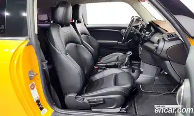 Mini Cooper 2015 1.5 Автомат в Москве № 144268, миниатюра 9