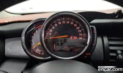 Mini Cooper 2015 1.5 Автомат в Москве № 144268, миниатюра 10