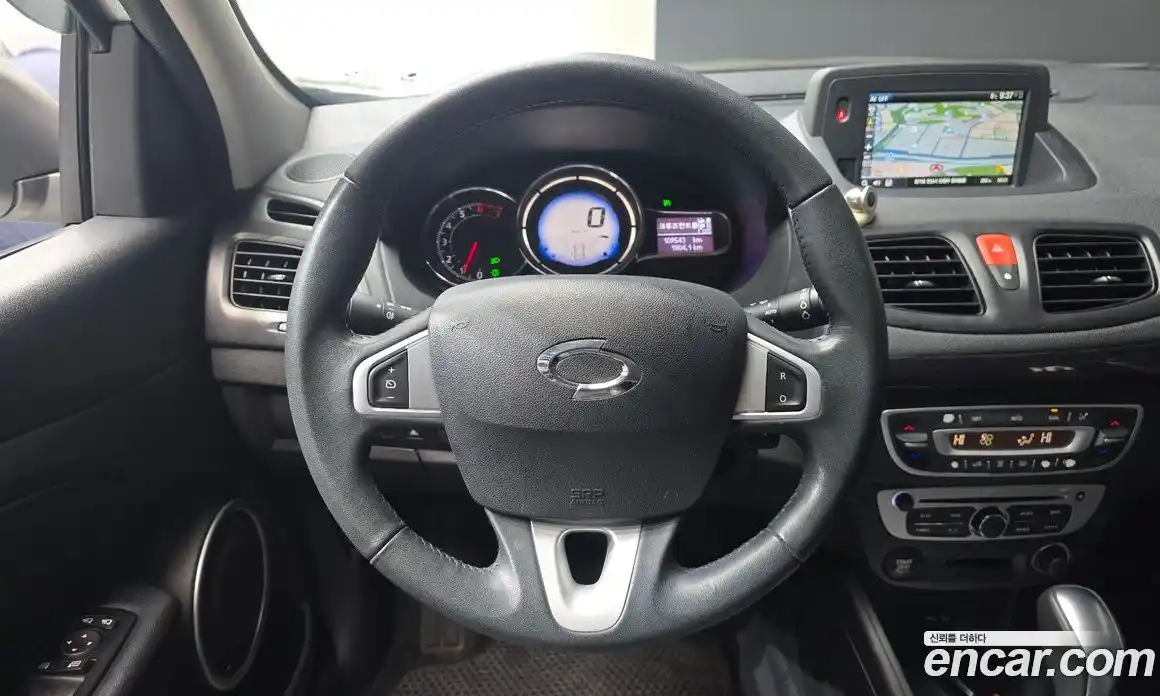 Renault SM3 2015 1.6 Автомат в Москве № 148167, фото 12