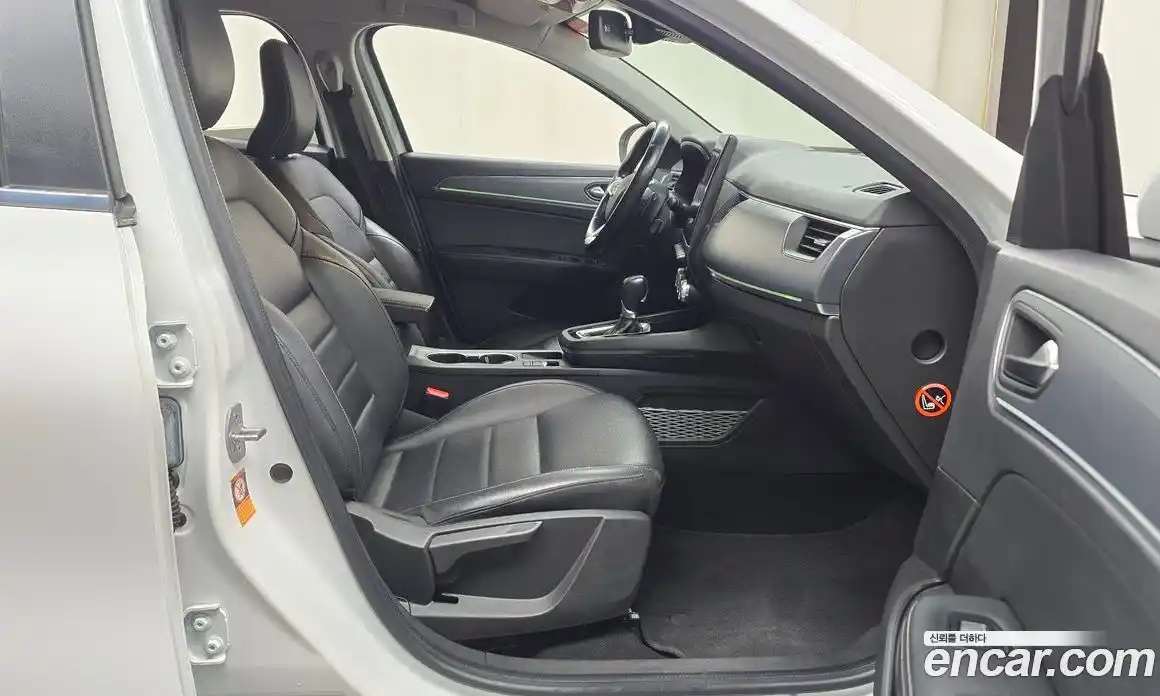 Renault XM3 2023 1.6 Автомат в Москве № 148263, фото 3