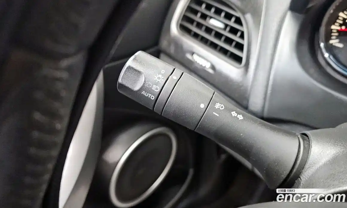 Renault SM3 2010 1.6 Автомат в Москве № 148468, фото 17