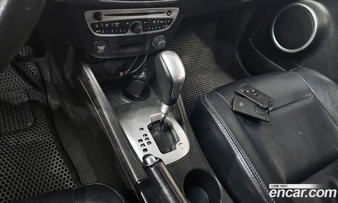 Renault SM3 2010 1.6 Автомат в Москве № 148468, фото 4