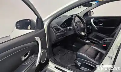 Renault SM3 2010 1.6 Автомат в Москве № 148468, миниатюра 6