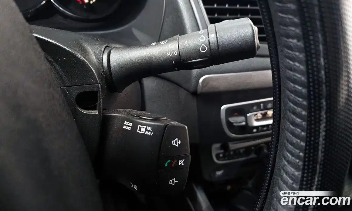 Renault SM3 2010 1.6 Автомат в Москве № 148468, фото 9