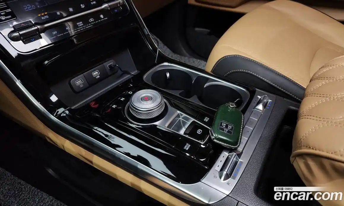 Kia Canival 2023 2.2 Автомат в Москве № 14963, фото 19