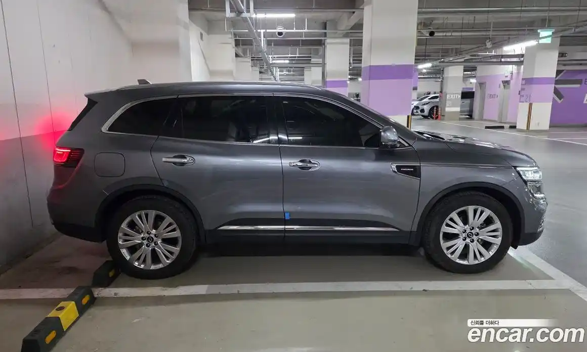 Renault QM6 2022 2.0 Вариатор в Москве № 152398, фото 11