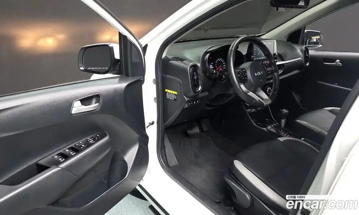 Kia Morning 2023 1.0 Автомат в Москве № 15336, фото 11