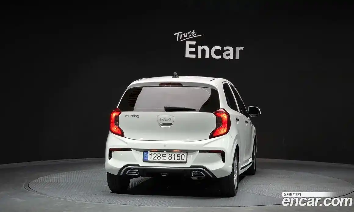 Kia Morning 2023 1.0 Автомат в Москве № 15336, фото 12