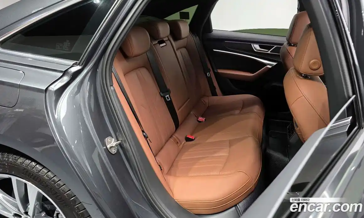 Audi A6 2023 2.0 Автомат в Москве № 155048, фото 11