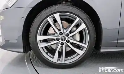 Audi A6 2023 2.0 Автомат в Москве № 155048, миниатюра 4