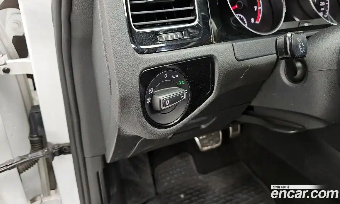 Volkswagen Golf 2014 1.4 Автомат в Москве № 155867, фото 17