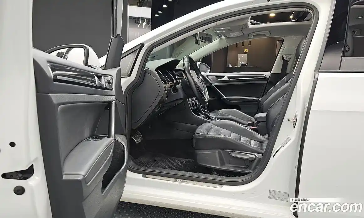 Volkswagen Golf 2014 1.4 Автомат в Москве № 155867, фото 4