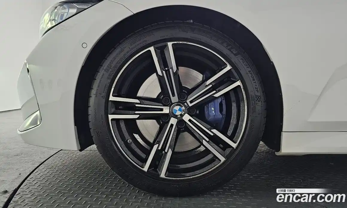 BMW 3-Series 2023 2.0 Автомат в Москве № 157412, фото 3