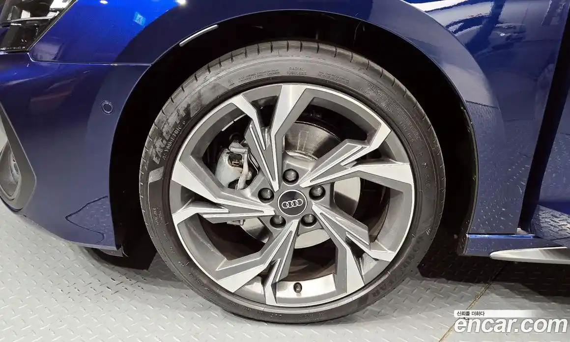 Audi A3 2025 2.0 Автомат в Москве № 158205, фото 15