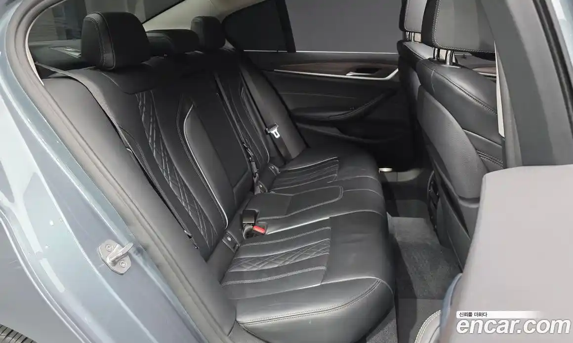 BMW 5-Series 2018 2.0 Автомат в Москве № 159339, фото 15