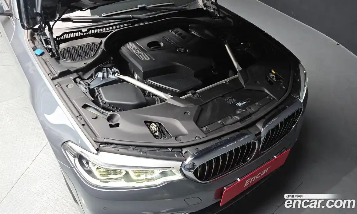 BMW 5-Series 2018 2.0 Автомат в Москве № 159339, фото 2