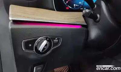 Mercedes-Benz E-Class 2022 2.0 Автомат в Москве № 161876, миниатюра 9